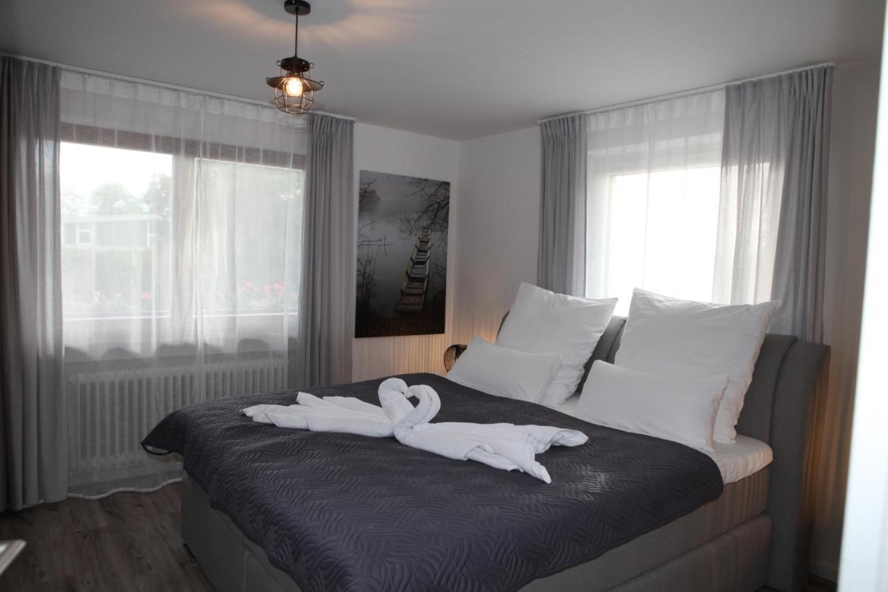 Gaestehaus Zum Rhein Rheinhausen Eksteriør bilde